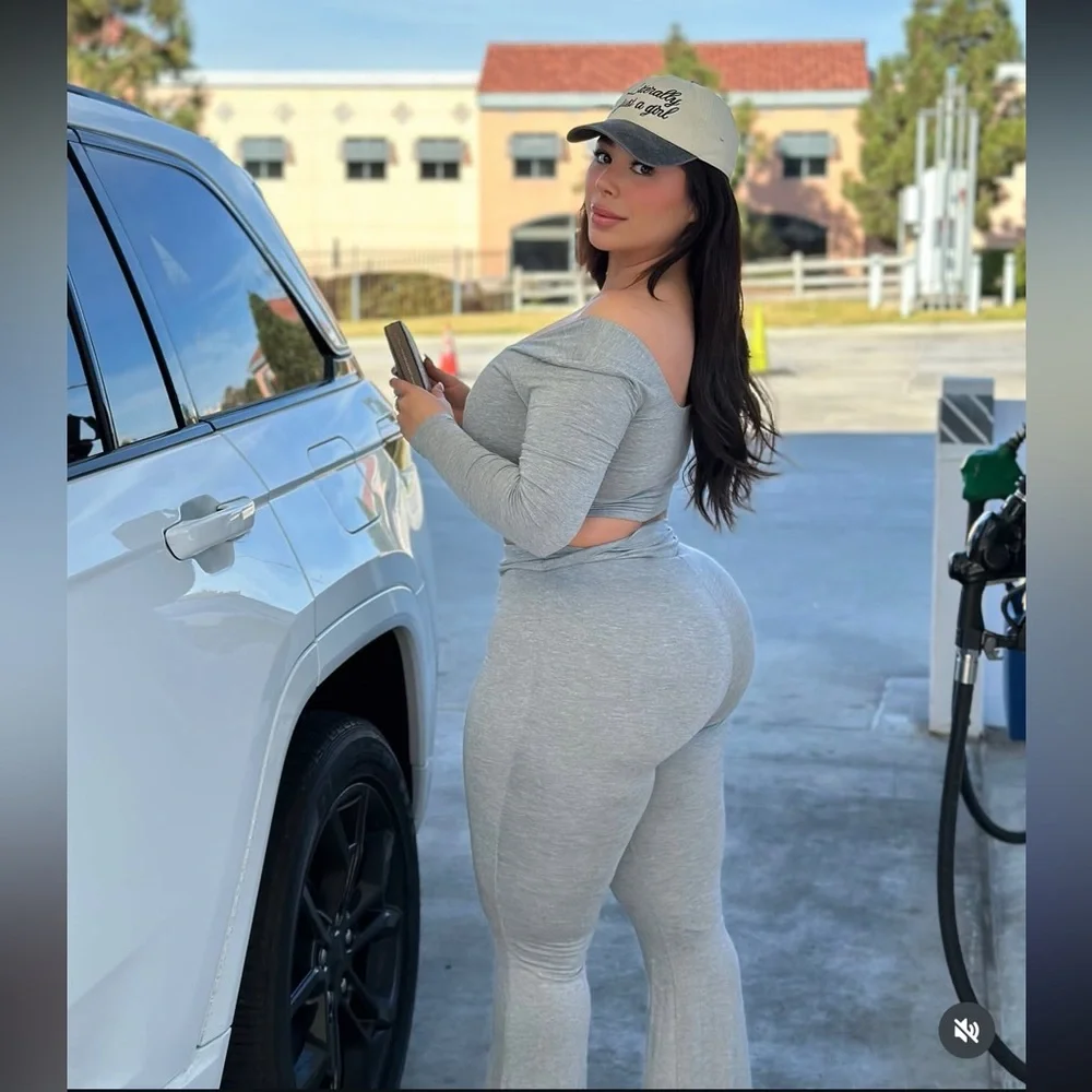 Women's Gray two piece pant set - Picture 2 of 5